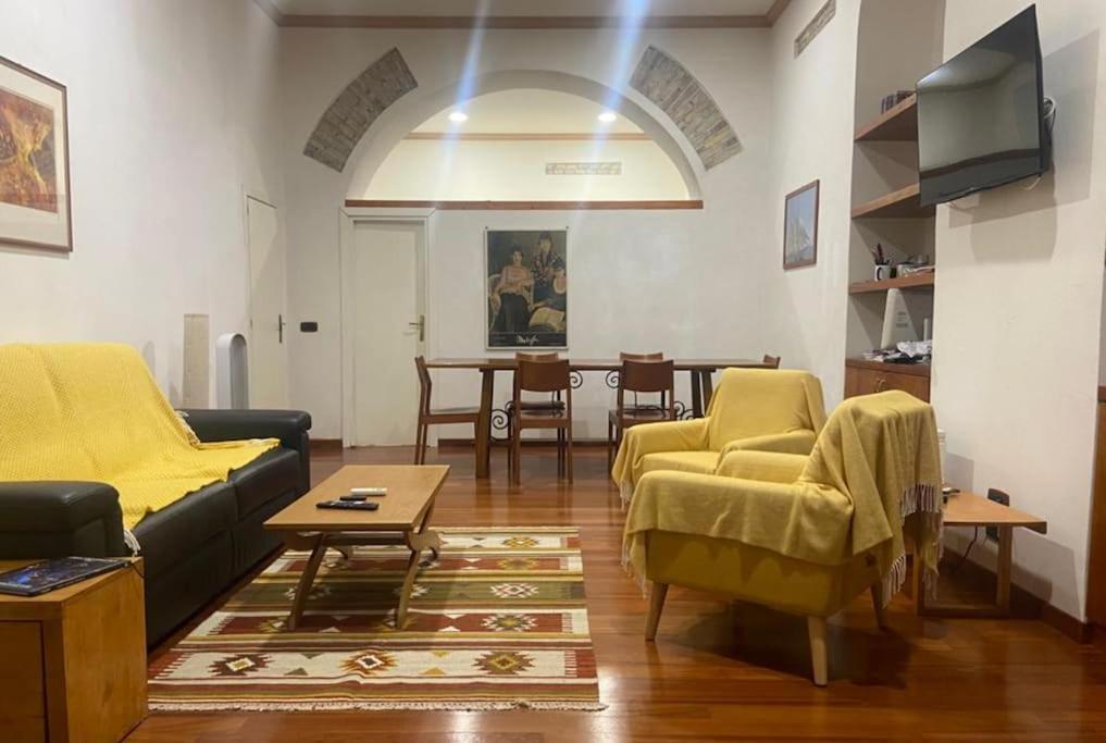 Loft Accogliente - Piazza San Giovanni Apartamento
